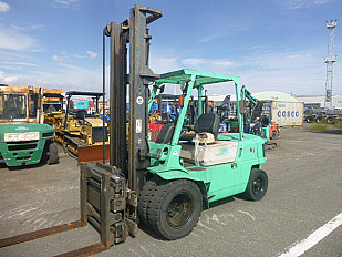 Forklift