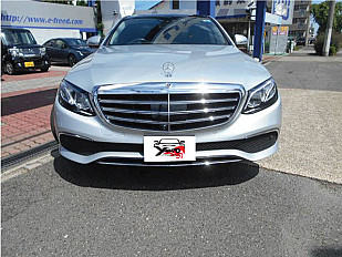 Mercedes E-CLASS 