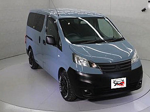 Mitsubishi DELICA D3 